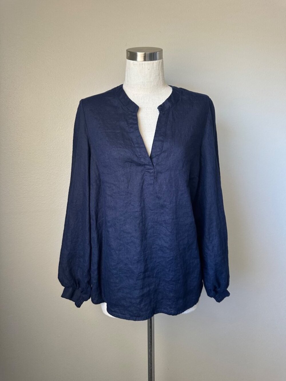Boden Popover Linen Blouse V Neck Long Sleeves Pleated Lightweight Airy Navy Blu